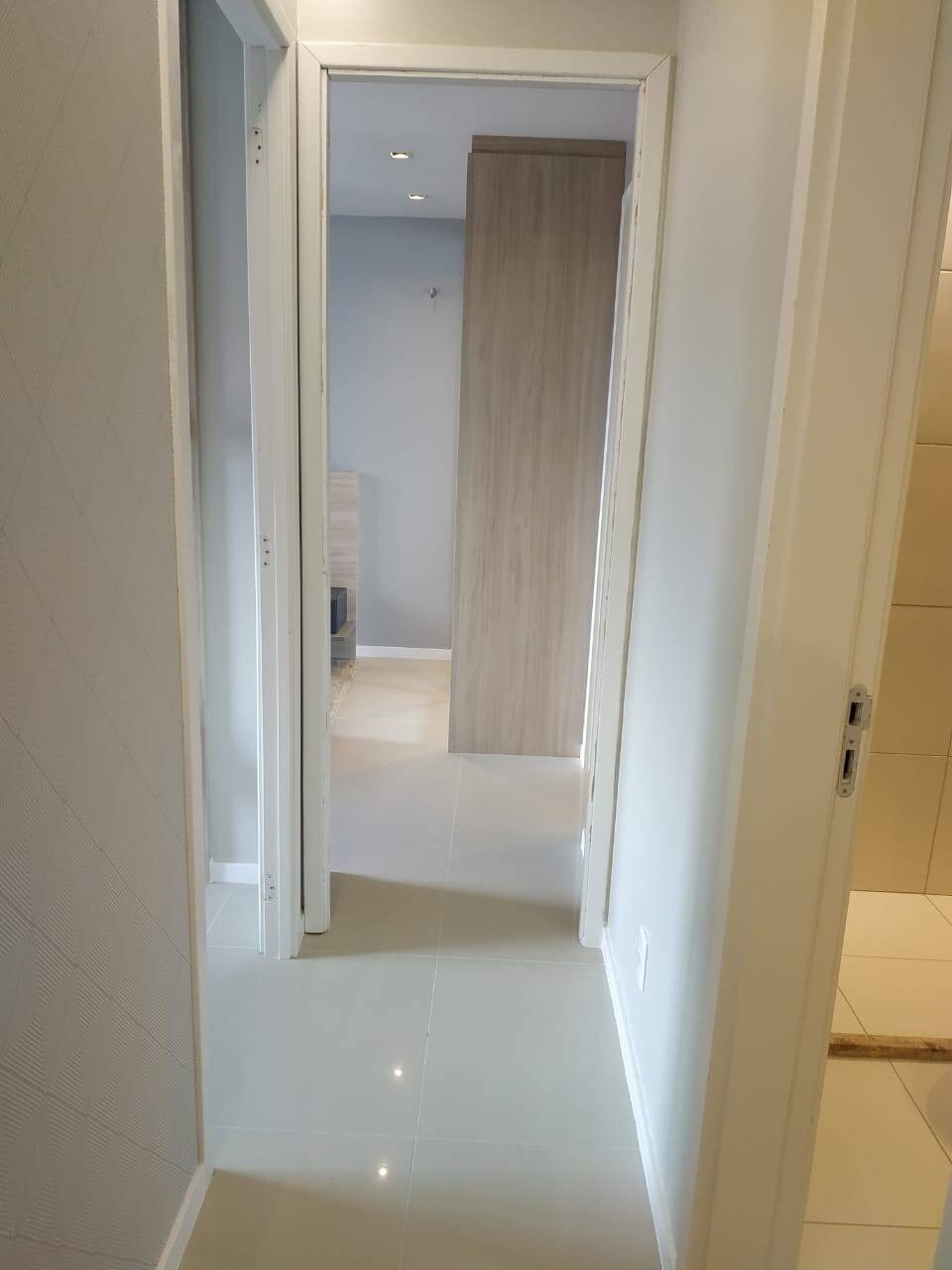 Apartamento à venda com 3 quartos, 75m² - Foto 17