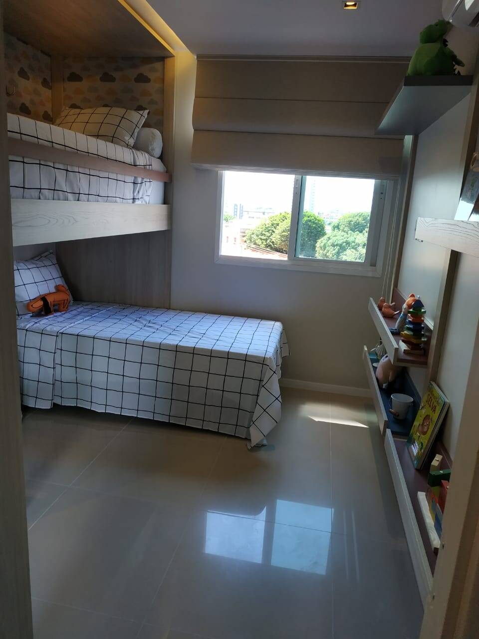 Apartamento à venda com 3 quartos, 75m² - Foto 19