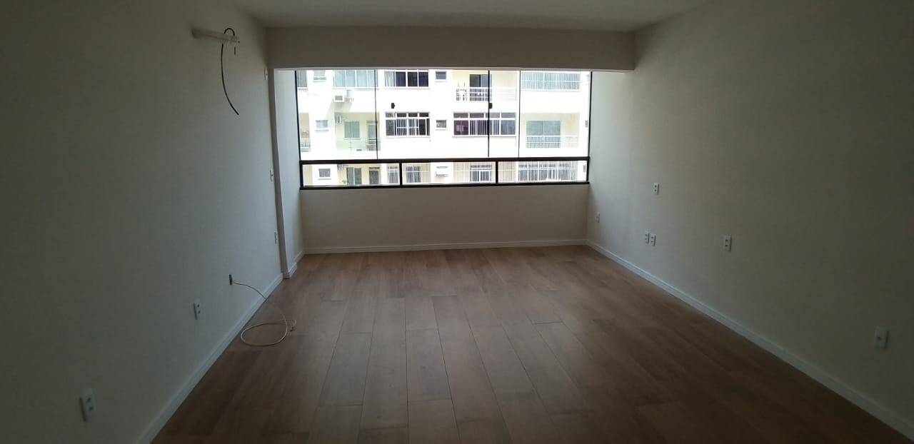 Apartamento à venda com 3 quartos, 80m² - Foto 5