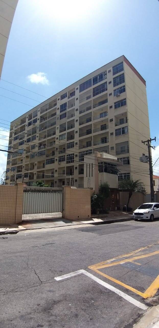 Apartamento à venda com 3 quartos, 80m² - Foto 1