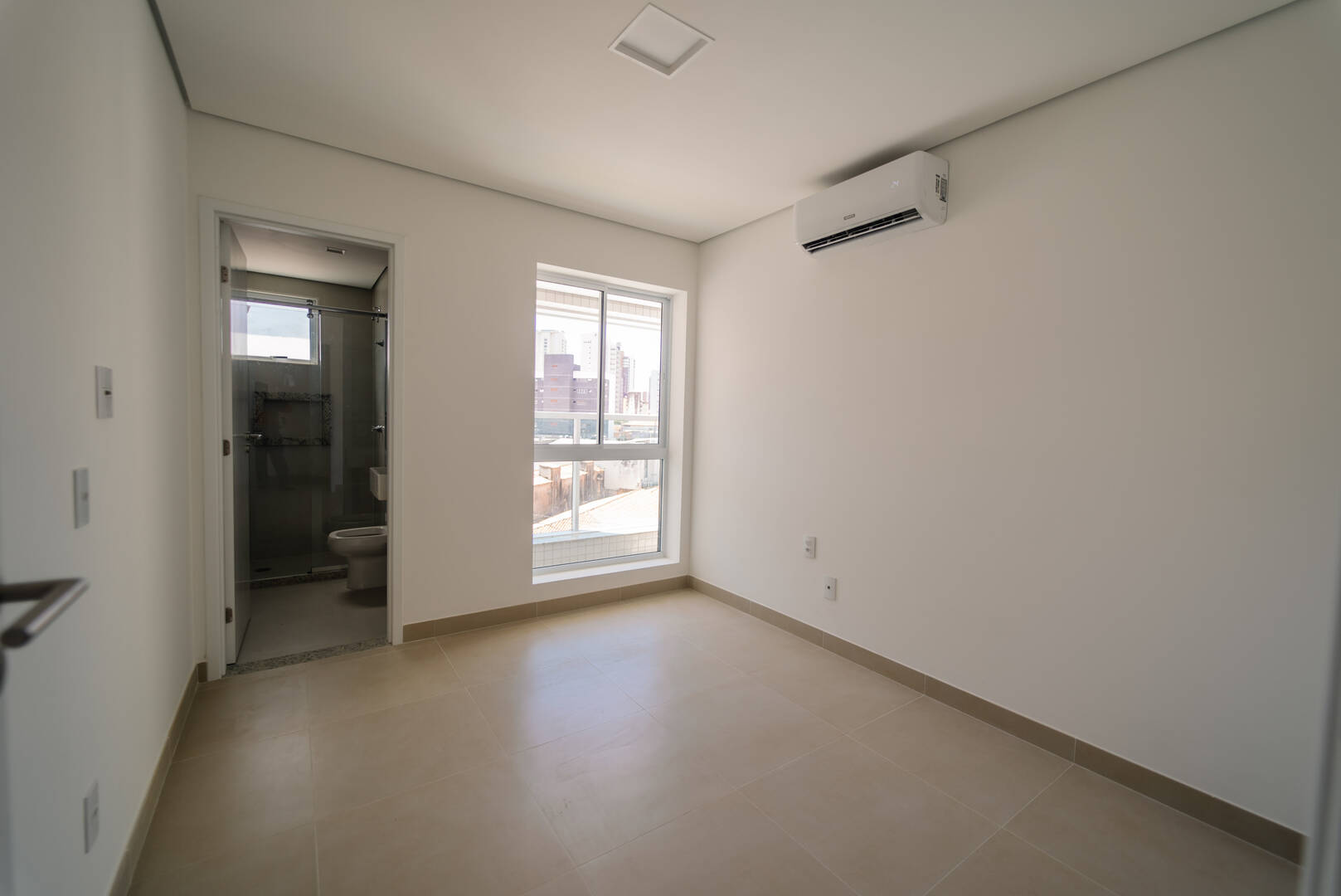 Apartamento à venda com 3 quartos, 112m² - Foto 9