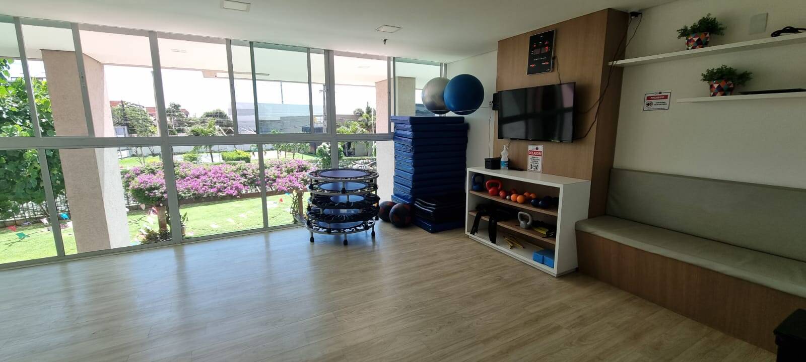 Apartamento à venda com 2 quartos, 64m² - Foto 28