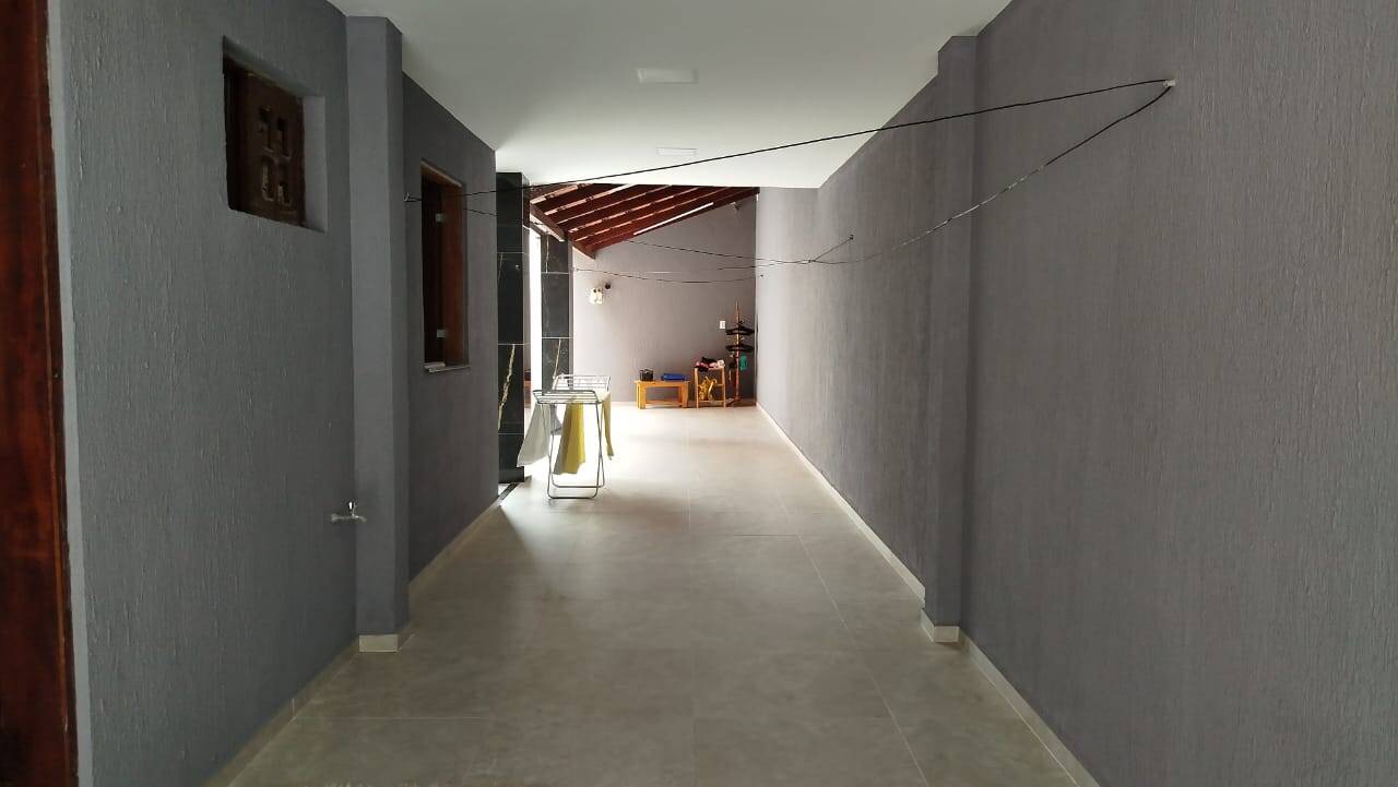 Casa à venda com 5 quartos, 210m² - Foto 12