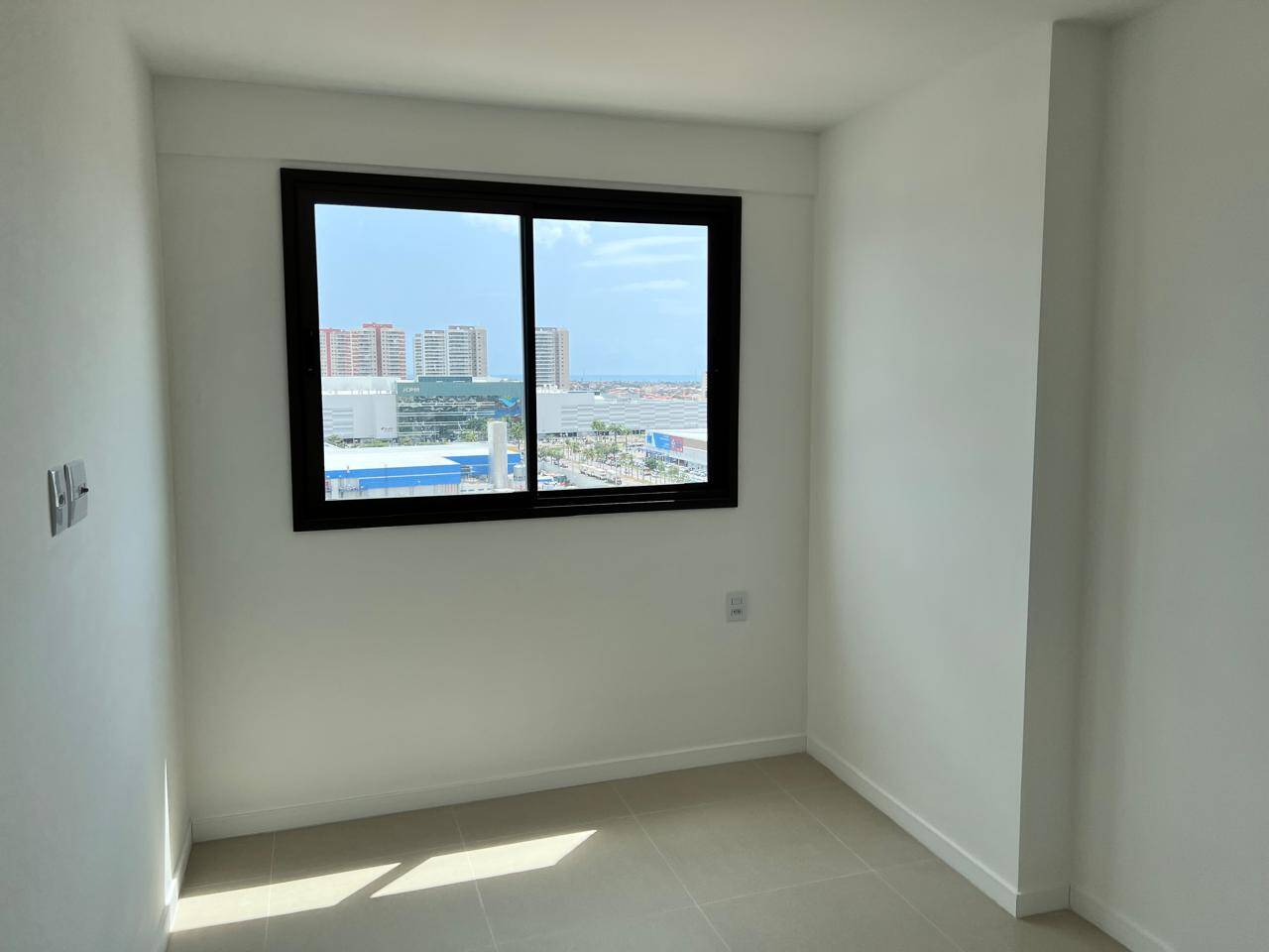 Apartamento à venda com 2 quartos, 5255m² - Foto 1