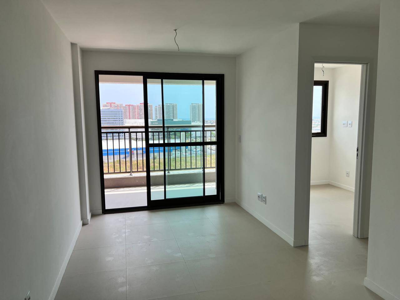 Apartamento à venda com 2 quartos, 5255m² - Foto 2